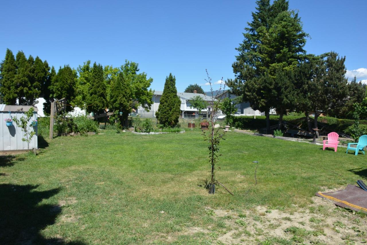 Aasra Home Kelowna Exteriör bild